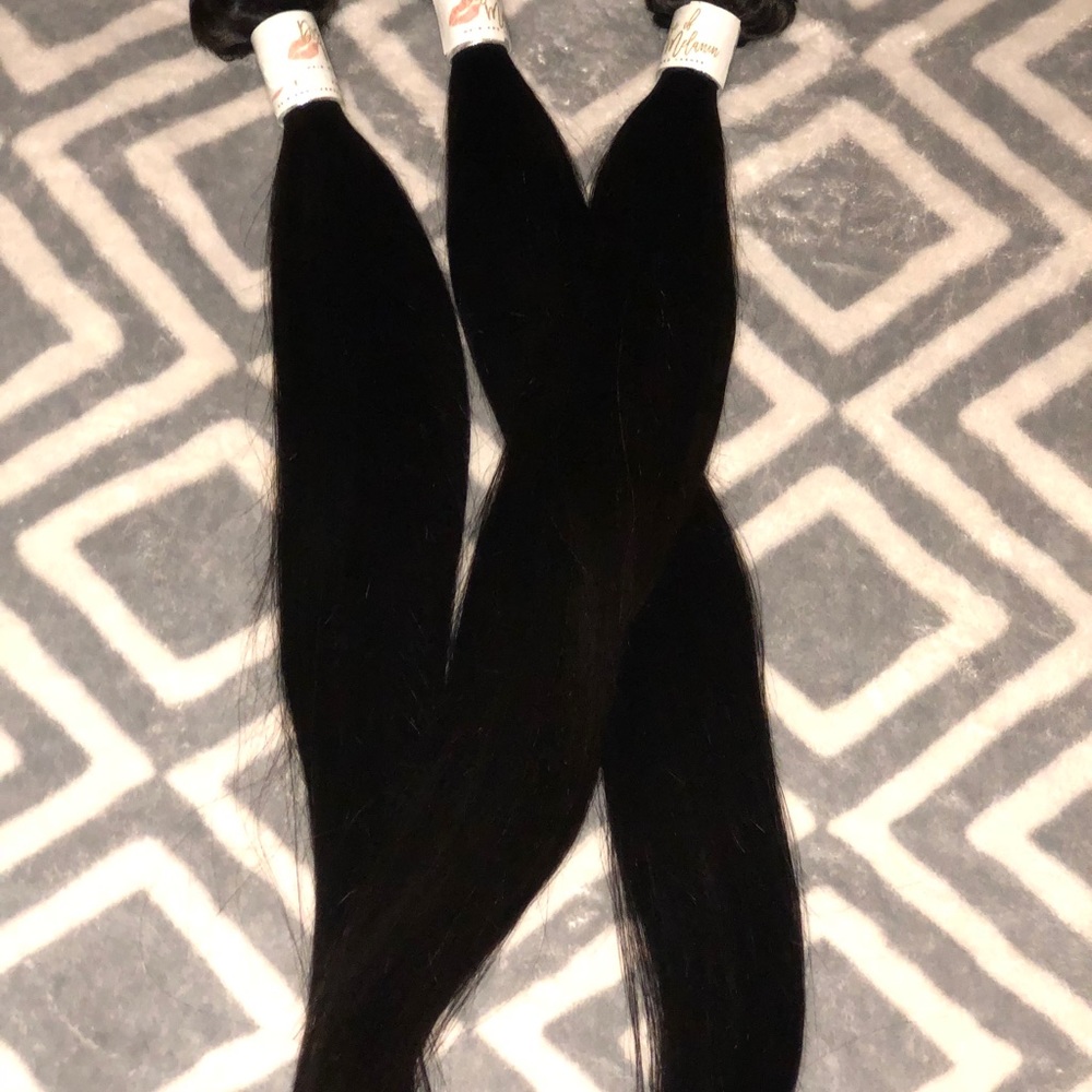 Virgin hair bundles